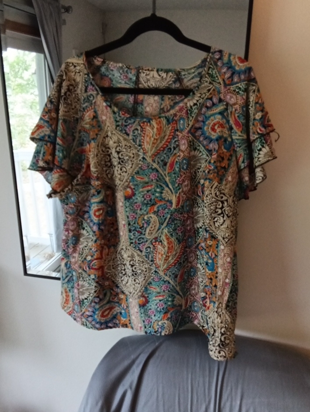 Shein Curve Women’s Multicolor Paisley Flutter Sleeve Top